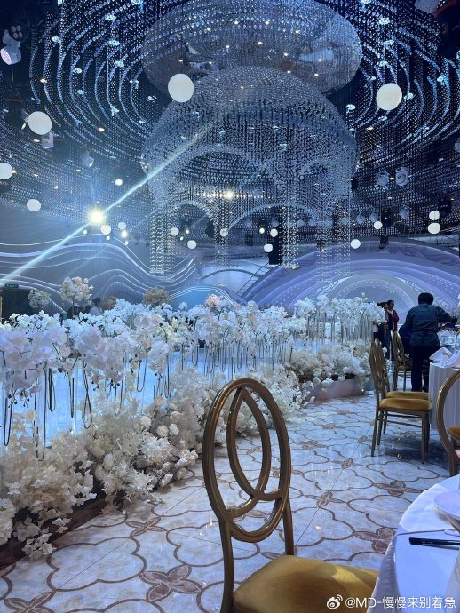 刘宇宁直播喊话粉丝：你们结婚我来唱婚庆全网求真实案例！